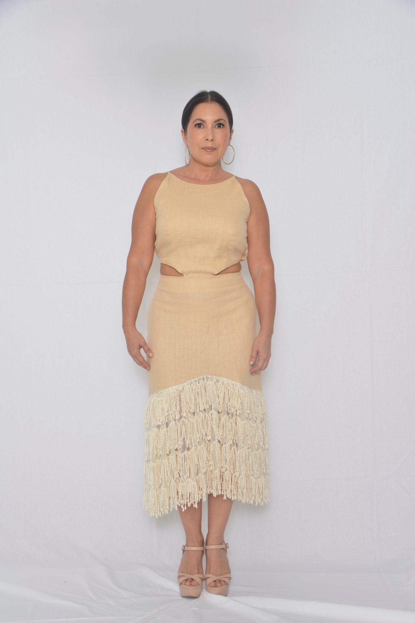 Vestido midi lino y crochet